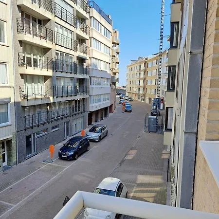 아파트 Golfslag Mariakerke *